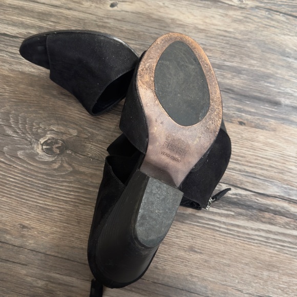 Eileen Fisher Open Toe Sandals - Picture 9 of 13